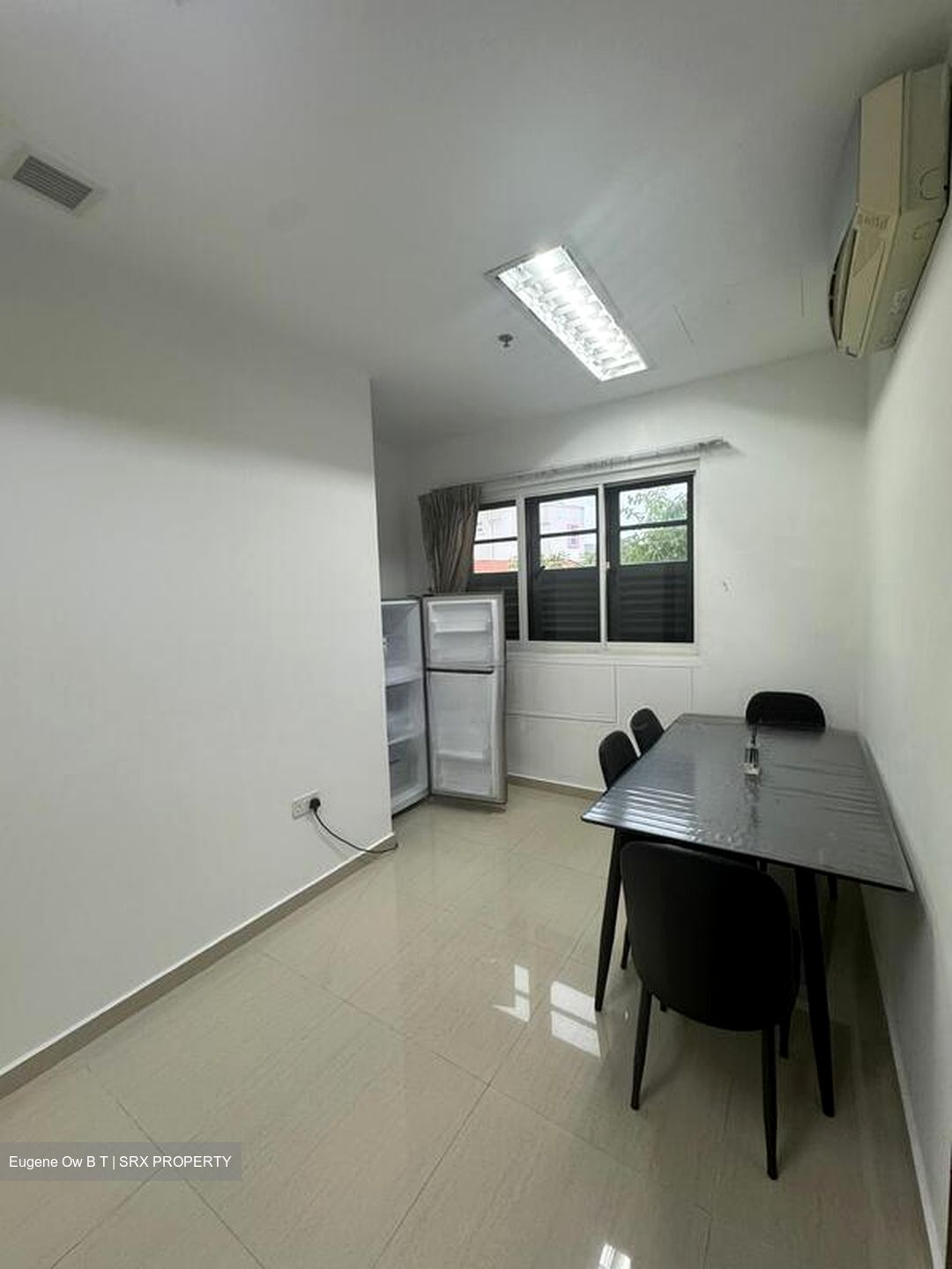Soho Life (D15), Office #598107421
